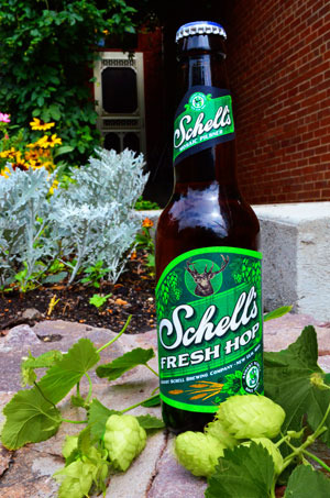 August Schell Fresh Hop beer Label Full Size